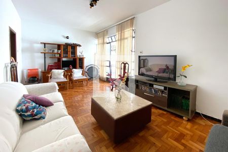 Casa à venda com 3 quartos, 360m² em Renascença, Belo Horizonte