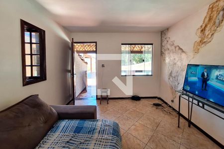Sala 2 de casa para alugar com 6 quartos, 3000m² em Maria Paula, Niterói