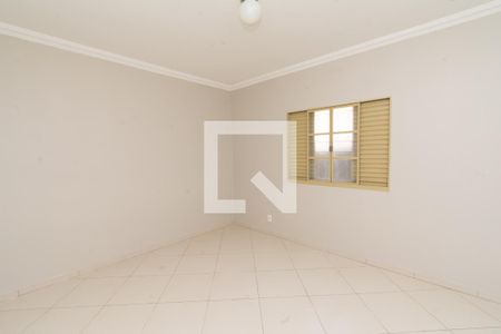 Quarto 1 de casa à venda com 3 quartos, 250m² em Santa Helena, Belo Horizonte