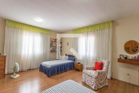 Casa à venda com 3 quartos, 199m² em Campanário, Diadema