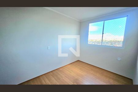 Quarto 2 de apartamento para alugar com 2 quartos, 52m² em Chacaras Dona Ge, Goiânia