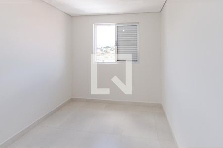Quarto de apartamento para alugar com 2 quartos, 112m² em Palmeiras, Belo Horizonte