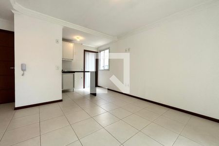 Sala de apartamento para alugar com 2 quartos, 67m² em Lagoa Pequena, Florianópolis
