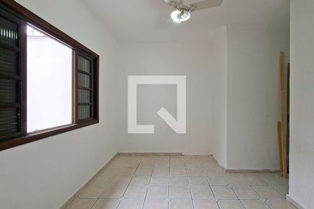 Suite de casa para alugar com 2 quartos, 135m² em Canto do Forte, Praia Grande