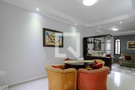 Sala de casa para alugar com 3 quartos, 330m² em Vila Mogilar, Mogi das Cruzes