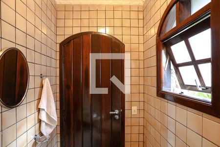 Lavabo de casa para alugar com 3 quartos, 330m² em Vila Mogilar, Mogi das Cruzes