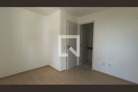 Suíte de apartamento para alugar com 3 quartos, 60m² em Barra Olímpica, Rio de Janeiro