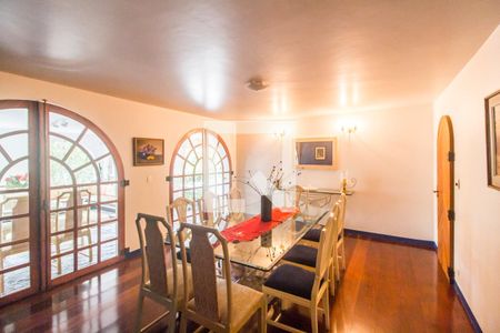 Sala de casa de condomínio para alugar com 4 quartos, 1300m² em Chacara Santa Lucia, Carapicuíba