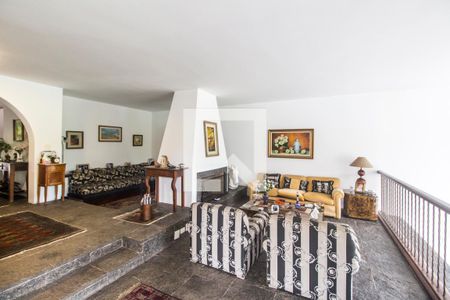 Sala de casa de condomínio para alugar com 4 quartos, 1300m² em Chacara Santa Lucia, Carapicuíba