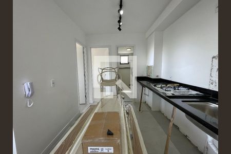Sala/Cozinha de apartamento à venda com 2 quartos, 38m² em Jardim Trussardi, São Paulo