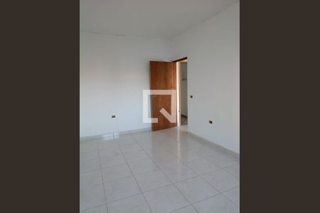Casa à venda com 5 quartos, 200m² em Canhema, Diadema