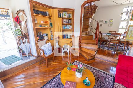2ANDAR: sala de casa à venda com 10 quartos, 469m² em Serrano, Belo Horizonte