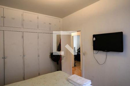 Suíte de apartamento para alugar com 3 quartos, 110m² em Santo Antônio, Belo Horizonte
