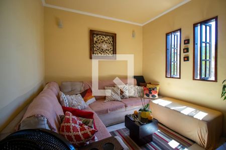 Sala 1 de casa à venda com 4 quartos, 230m² em Brás de Pina, Rio de Janeiro