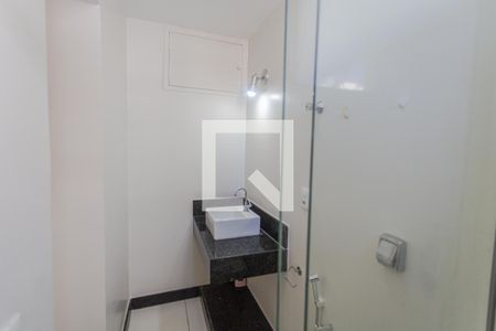 Banheiro da Suíte de apartamento para alugar com 1 quarto, 50m² em Savassi, Belo Horizonte