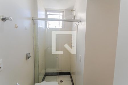 Banheiro da Suíte de apartamento para alugar com 1 quarto, 50m² em Savassi, Belo Horizonte