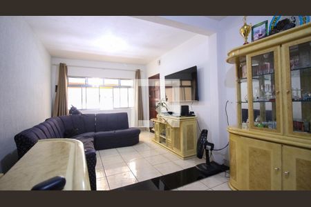 Casa à venda com 3 quartos, 155m² em Vila Elze, São Paulo