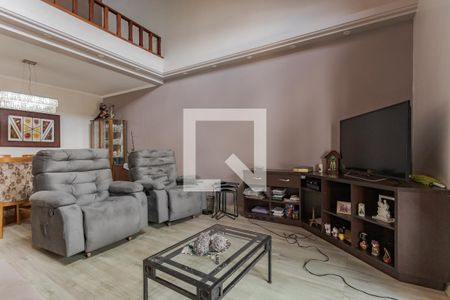 Sala de casa para alugar com 4 quartos, 317m² em Chácara das Pedras, Porto Alegre