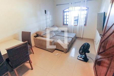 Sala de casa de condomínio à venda com 2 quartos, 69m² em Parque Taboao, Taboão da Serra
