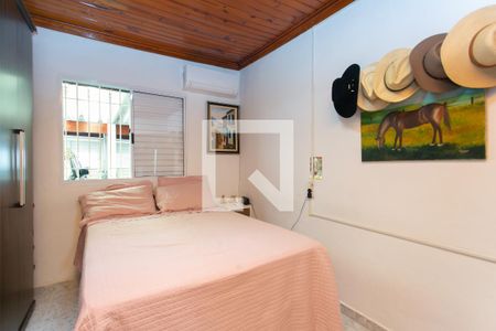 Quarto 1 de casa à venda com 3 quartos, 225m² em Jardim Alto Pedroso, São Paulo