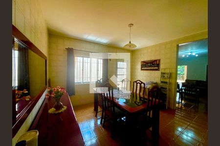 Casa para alugar com 3 quartos, 258m² em Jardim Presidente Dutra, Guarulhos