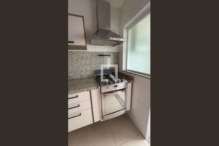 Cozinha de casa para alugar com 2 quartos, 78m² em Jardim Ester, São Paulo