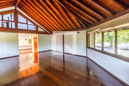 Sala de casa de condomínio para alugar com 5 quartos, 810m² em Alphaville Residencial Um, Barueri