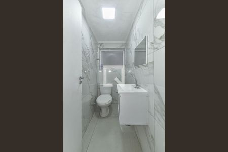 Lavabo de casa para alugar com 5 quartos, 250m² em Vila Cordeiro, São Paulo