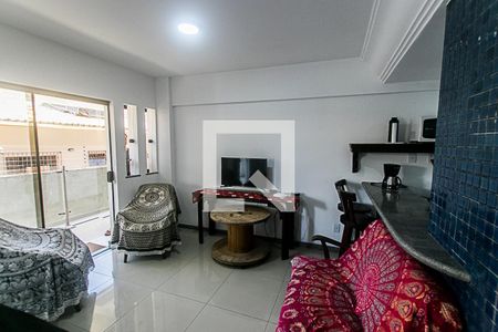 Sala de casa de condomínio para alugar com 3 quartos, 320m² em Itapuã, Salvador
