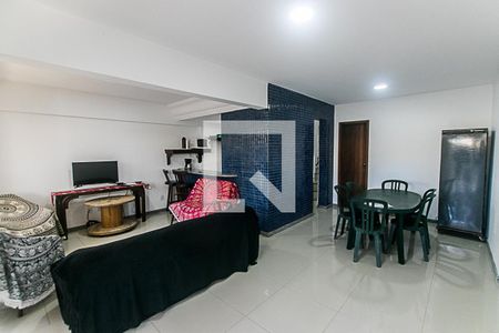 Sala de casa de condomínio para alugar com 3 quartos, 320m² em Itapuã, Salvador