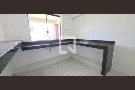 Casa à venda com 4 quartos, 240m² em Joá, Lagoa Santa