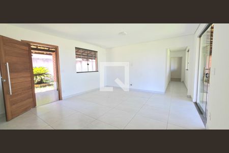 Casa à venda com 4 quartos, 240m² em Joá, Lagoa Santa