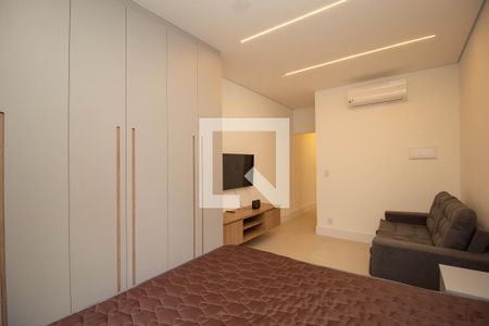 Quarto de casa para alugar com 1 quarto, 34m² em Alto de Pinheiros, São Paulo
