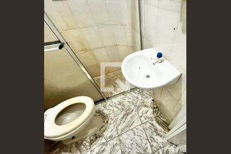 Banheiro da Suíte de casa para alugar com 2 quartos, 125m² em Jardim Primavera, São Paulo