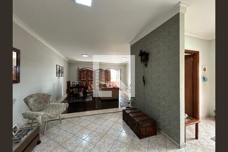 Sala de entrada de casa para alugar com 4 quartos, 400m² em Vila dos Remedios, São Paulo