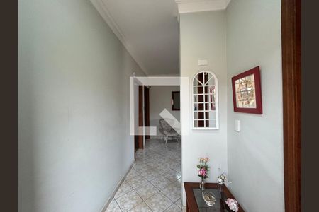 Entrada de casa para alugar com 4 quartos, 400m² em Vila dos Remedios, São Paulo