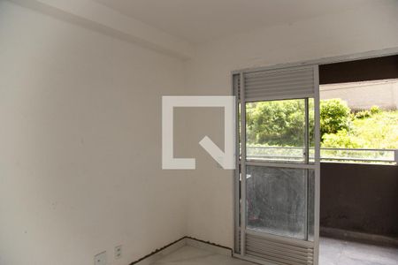 sala e cozinha de apartamento para alugar com 2 quartos, 37m² em Jardim São Luís, São Paulo
