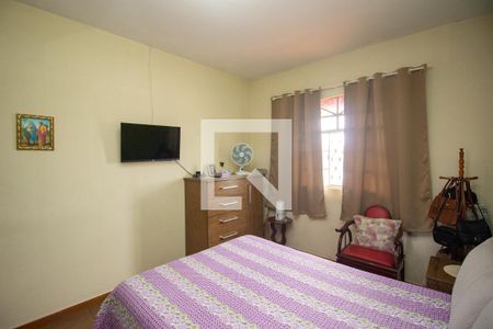 Quarto 1 de casa à venda com 3 quartos, 250m² em Nacional, Contagem