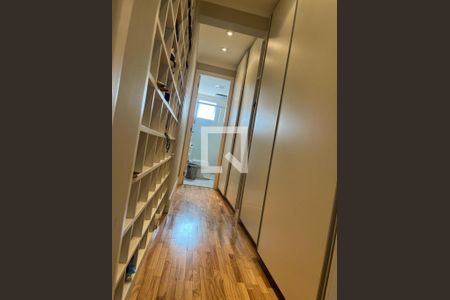 Apartamento à venda com 3 quartos, 210m² em Vila Olímpia, São Paulo