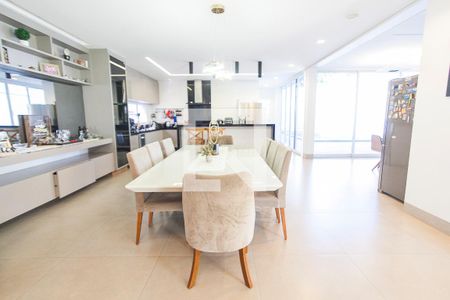 Sala de casa de condomínio para alugar com 4 quartos, 313m² em Granja Marileusa, Uberlândia