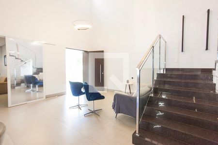 Sala de casa de condomínio para alugar com 4 quartos, 313m² em Granja Marileusa, Uberlândia