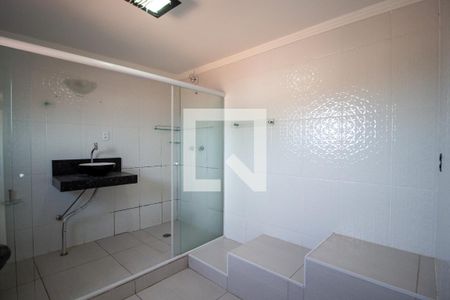 Banheiro da Suíte de casa para alugar com 2 quartos, 248m² em Vila Haro, Sorocaba