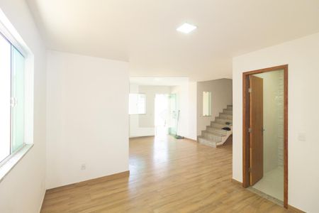Sala de casa para alugar com 3 quartos, 163m² em Campo Grande, Rio de Janeiro