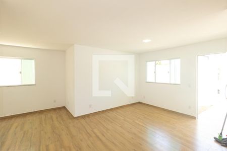 Sala de casa para alugar com 3 quartos, 163m² em Campo Grande, Rio de Janeiro