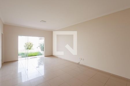 Sala de casa de condomínio para alugar com 4 quartos, 250m² em Condomínio Vale do Sol, Taubaté