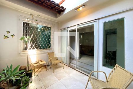 Jardim de inverno de casa à venda com 6 quartos, 385m² em Concórdia, Belo Horizonte