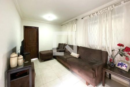 Sala de casa à venda com 6 quartos, 385m² em Concórdia, Belo Horizonte