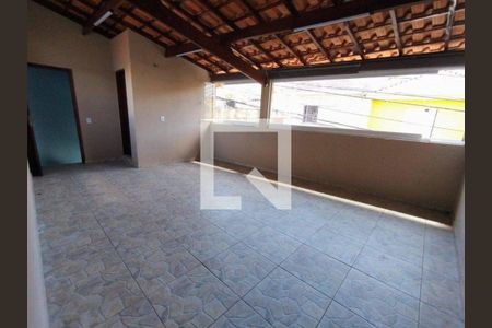 Casa à venda com 2 quartos, 224m² em Piqueri, São Paulo