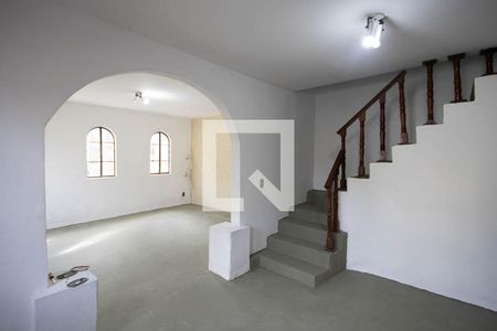Sala de casa à venda com 3 quartos, 150m² em Vila Constança, São Paulo