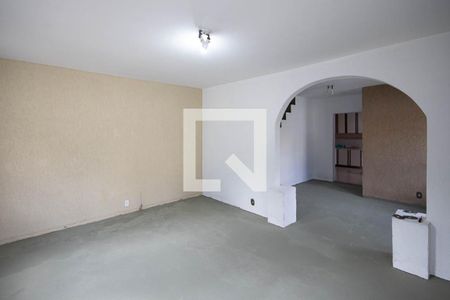 Sala de casa à venda com 3 quartos, 150m² em Vila Constança, São Paulo